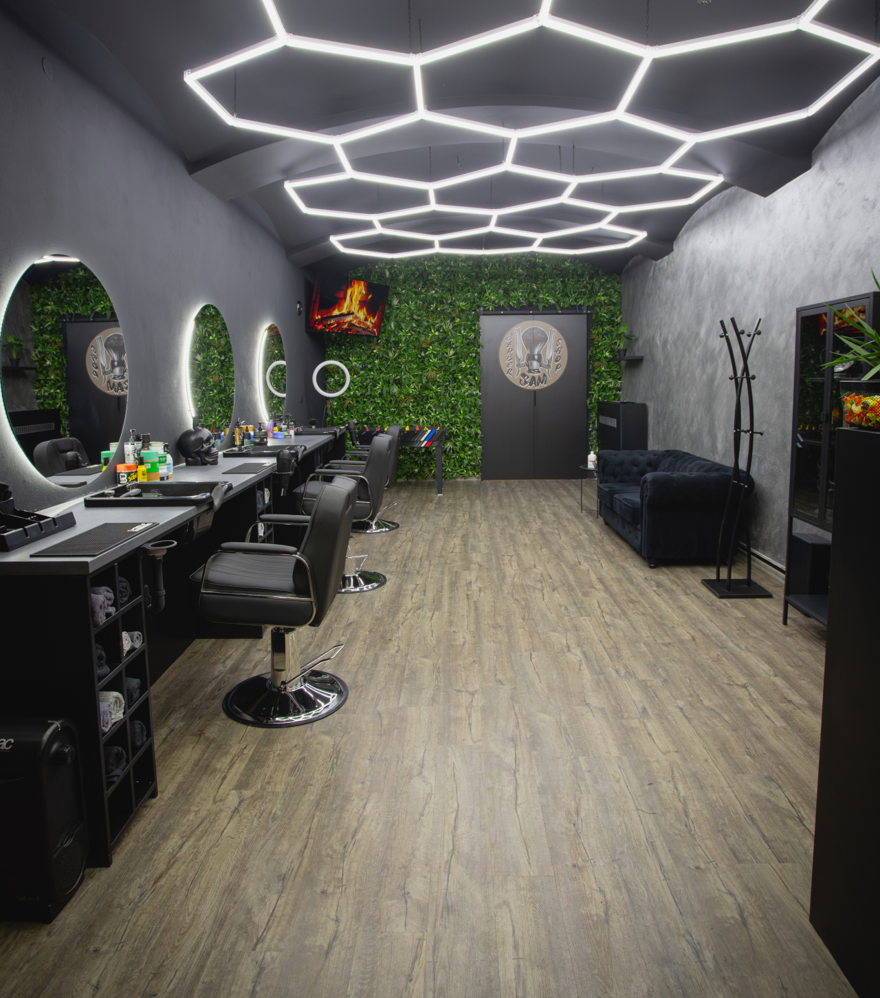 Interiér Barbershopu SAM